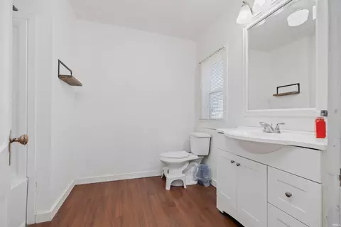 708 S Cedar St, Auburn, IN 46706 photo 16