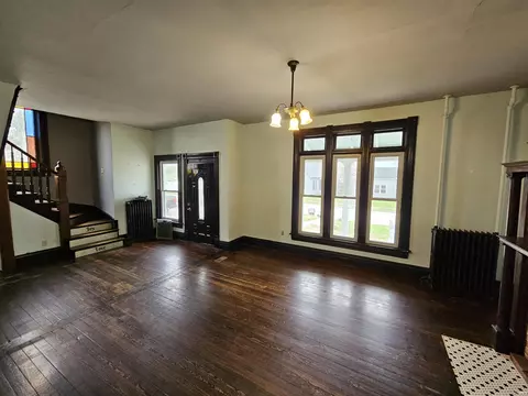 100 E John St, Washington, IN 47501 photo 7