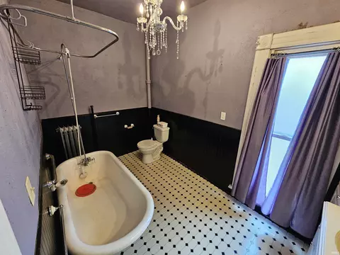 100 E John St, Washington, IN 47501 photo 26