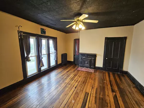 100 E John St, Washington, IN 47501 photo 19