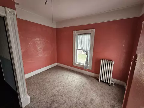100 E John St, Washington, IN 47501 photo 28