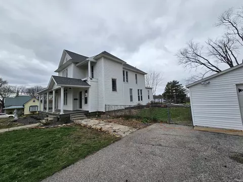 100 E John St, Washington, IN 47501 photo 4