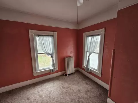 100 E John St, Washington, IN 47501 photo 27