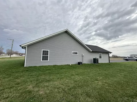 112 Cardinal Ct, Mitchell, IN 47446 photo 35