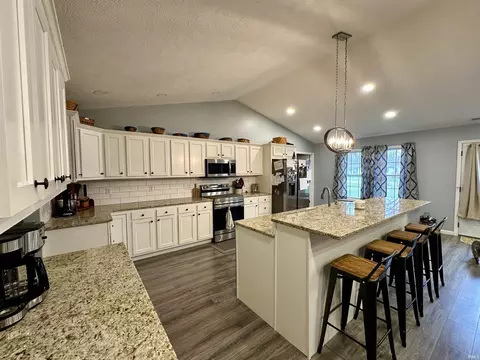 112 Cardinal Ct, Mitchell, IN 47446 photo 11