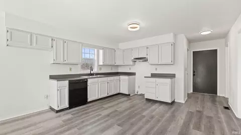4115 E Mill St, Hamilton, IN 46742 photo 17