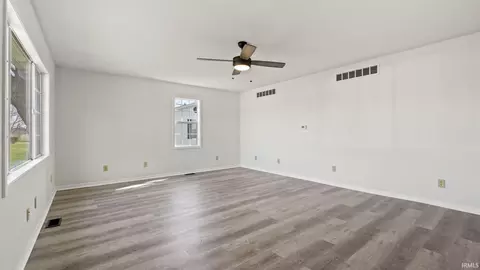 4115 E Mill St, Hamilton, IN 46742 photo 6