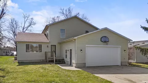4115 E Mill St, Hamilton, IN 46742 photo 1