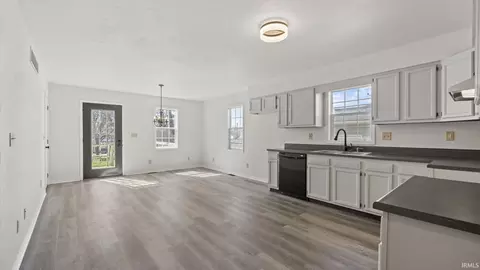4115 E Mill St, Hamilton, IN 46742 photo 14