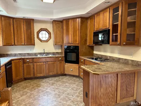 3502 E Robinson Rd, Bloomington, IN 47408 photo 4