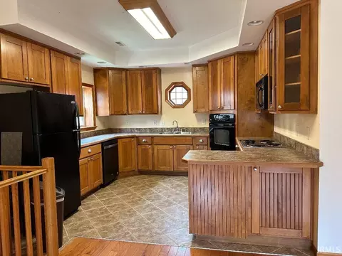 3502 E Robinson Rd, Bloomington, IN 47408 photo 3