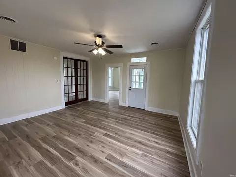 516 E Washington St, Sullivan, IN 47882 photo 10