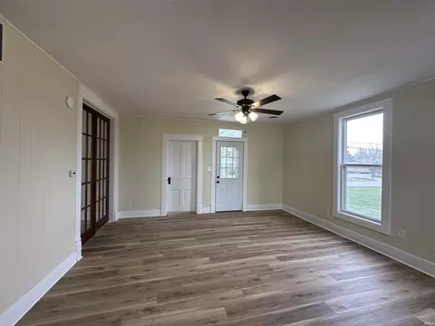 516 E Washington St, Sullivan, IN 47882 photo 9