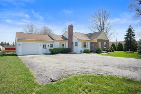 1137 S Main St, Dunkirk, IN 47336 photo 2