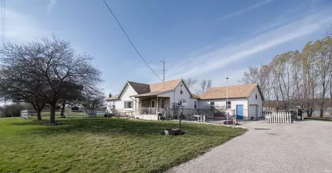 6629 County Road 44, Butler, IN 46721