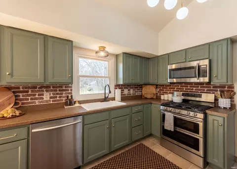 3864 S Bainbridge Dr, Bloomington, IN 47401 photo 11