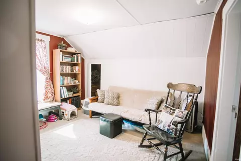 Living - 209 E Arnold St, Bluffton, IN 46714 photo 4 of 4