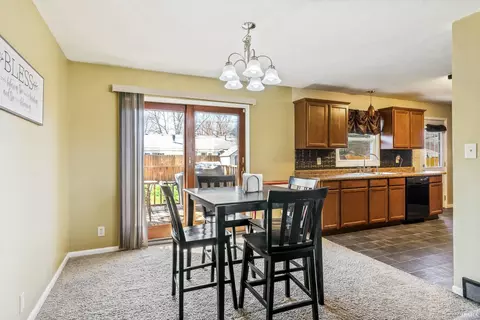 515 Devonshire Dr, Kokomo, IN 46901 photo 10