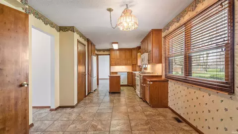 11212 Eagle Dr, Kokomo, IN 46901 photo 12