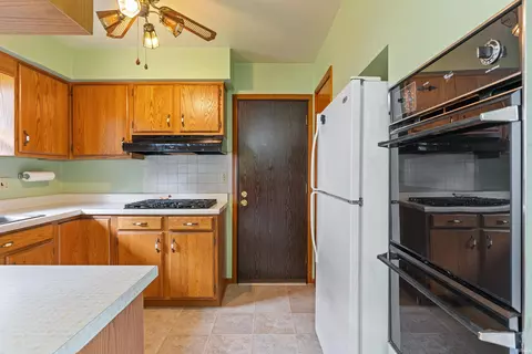 52235 Filbert Rd, Granger, IN 46530 photo 11