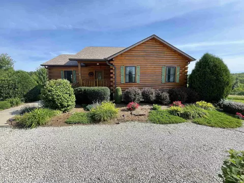 6895 E State Road 54 Rd, Bloomfield, IN 47424