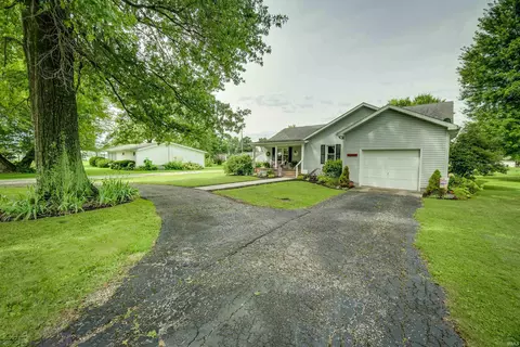 1120 N 8th St, Mitchell, IN 47446 photo 4