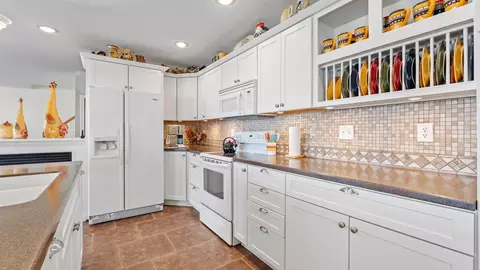11825 E 390 S Rd, Lagrange, IN 46761 photo 8