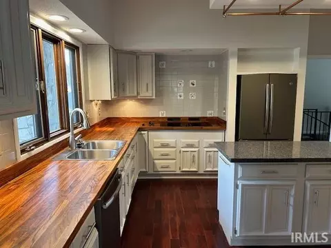 Kitchen - 3053 N Ramble Rd E, Bloomington, IN 47408 photo 1 of 2