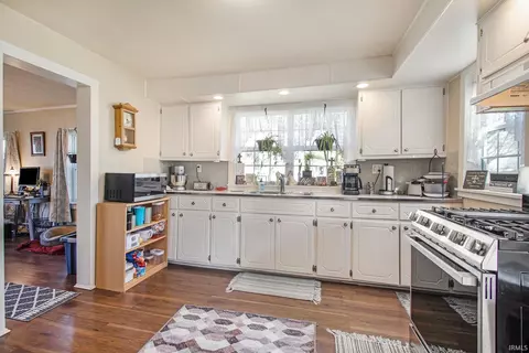 406 E Jefferson St, Bourbon, IN 46504 photo 8