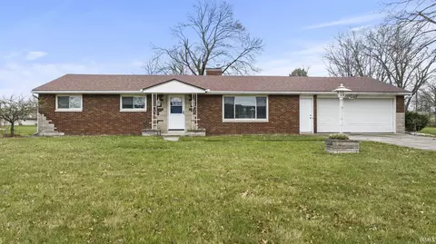 Exterior - 4117 E Saddle Dr, Fort Wayne, IN 46804 photo 1 of 6