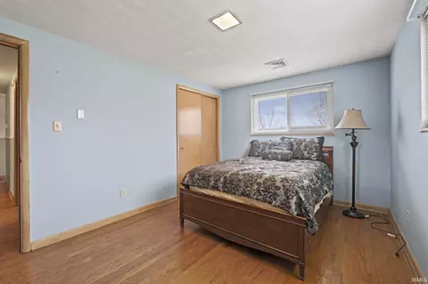 Bedroom - 4117 E Saddle Dr, Fort Wayne, IN 46804 photo 4 of 7