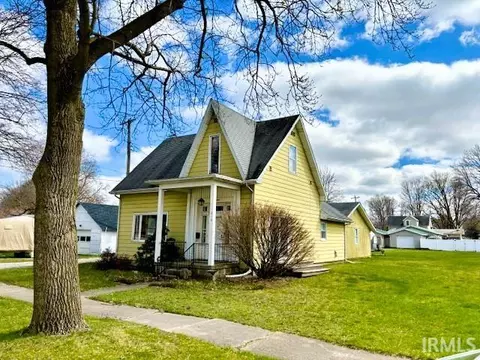 419 W 4th St, Rochester, IN 46975