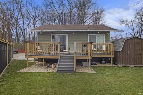 8687 E Hatchery Rd, Syracuse, IN 46567 photo 1