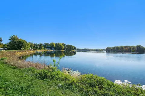 8687 E Hatchery Rd, Syracuse, IN 46567 photo 15