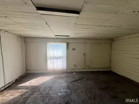 22 E Colfax St, Logansport, IN 46947 photo 9