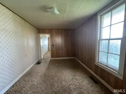 22 E Colfax St, Logansport, IN 46947 photo 5