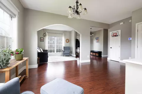 Living - 722 E Olde Mill Cir, Bloomington, IN 47401 photo 1 of 6