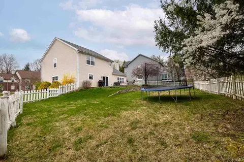 Exterior - 722 E Olde Mill Cir, Bloomington, IN 47401 photo 4 of 7