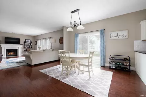 Dining - 722 E Olde Mill Cir, Bloomington, IN 47401 photo 1 of 2