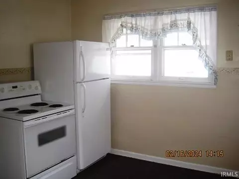 705 N Main St, Dunkirk, IN 47336 photo 4