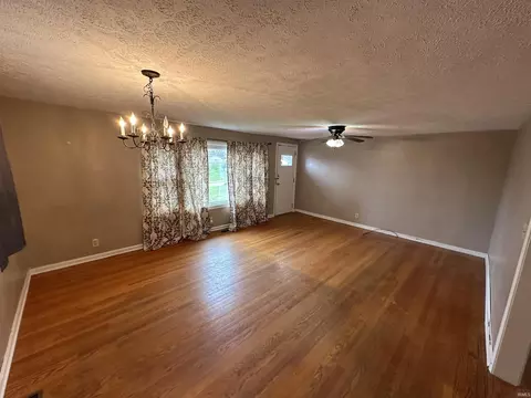 Living - 1805 32nd St, Bedford, IN 47421 photo 1 of 2
