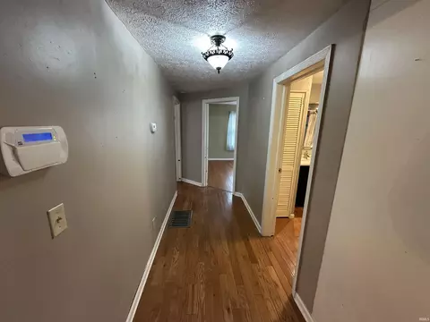 Entry Way - 1805 32nd St, Bedford, IN 47421 photo 2 of 2