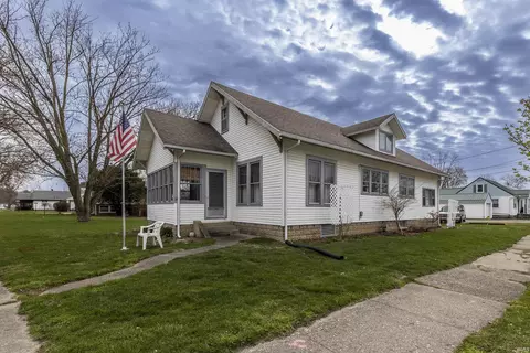 Exterior - 293 W W Blvd, Peru, IN 46970 photo 1 of 7