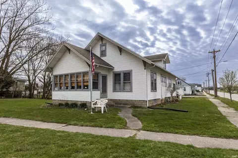 Exterior - 293 W W Blvd, Peru, IN 46970 photo 2 of 7