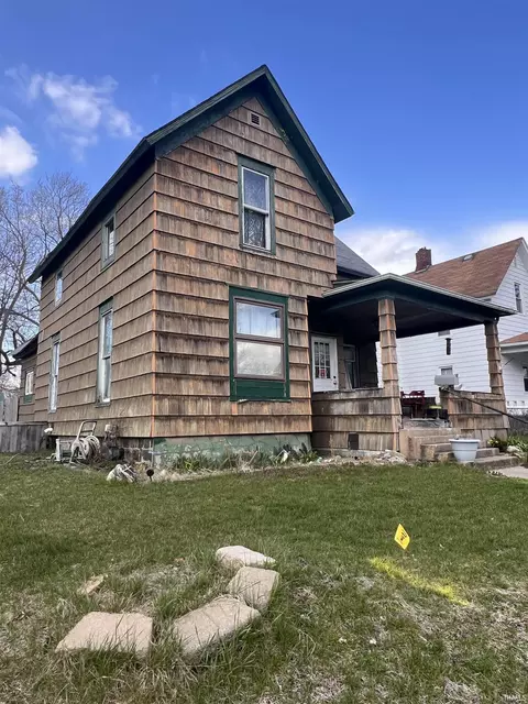 910 W Marion St, Elkhart, IN 46516