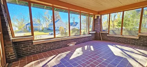 Exterior - 214 E 4th St, Mount Carmel, IL 62863 photo 8 of 8
