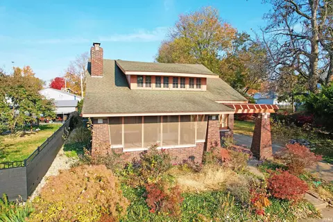 Exterior - 214 E 4th St, Mount Carmel, IL 62863 photo 3 of 8