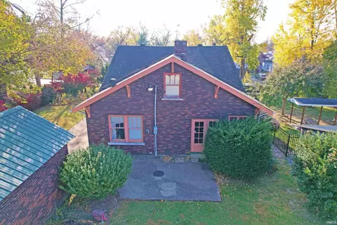 Exterior - 214 E 4th St, Mount Carmel, IL 62863 photo 6 of 8