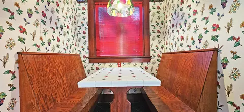 Dining - 214 E 4th St, Mount Carmel, IL 62863 photo 3 of 3