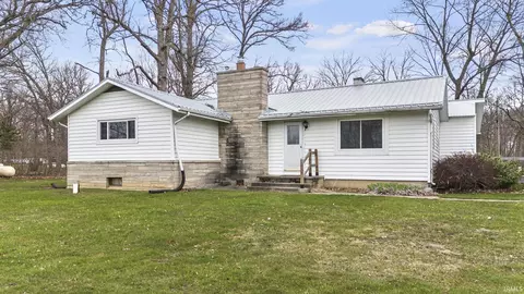 Exterior - 165 State Road 1 Rd, Hamilton, IN 46742 photo 2 of 10